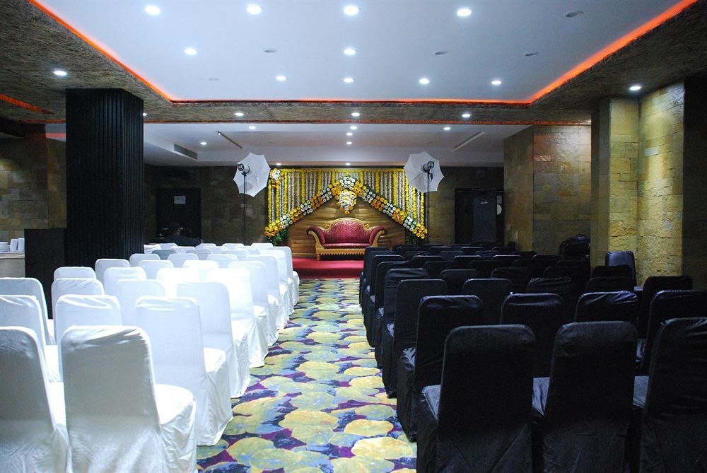 The Bentley Seaside Boutique Hotel Chennai Esterno foto