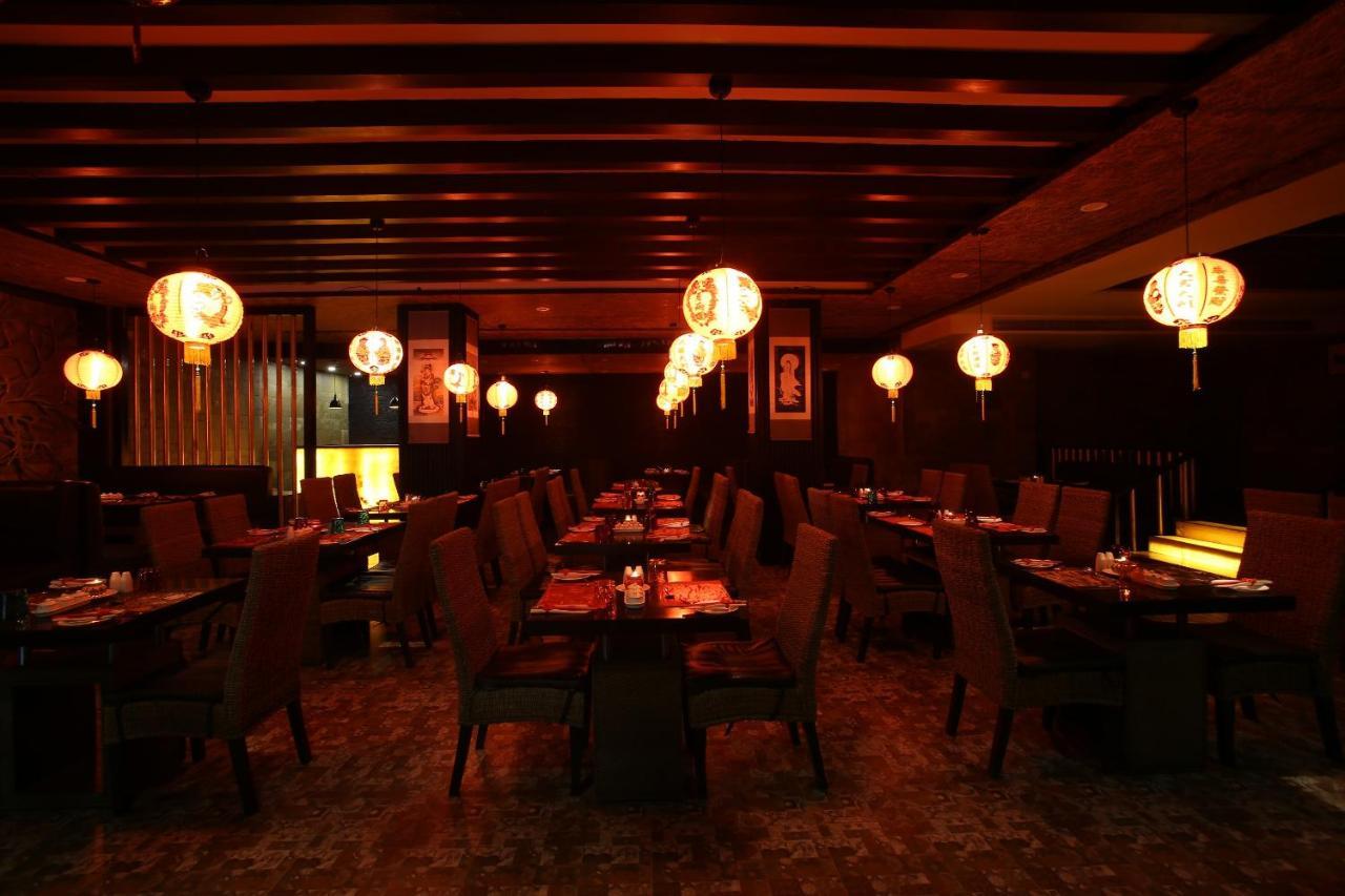 The Bentley Seaside Boutique Hotel Chennai Esterno foto
